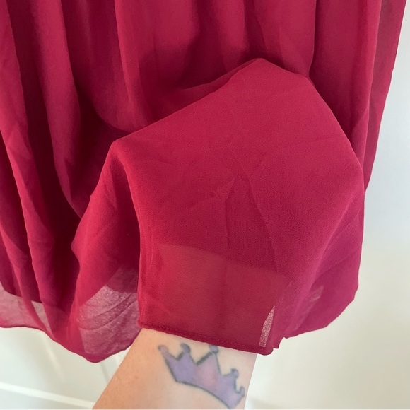 By & By Cranberry Draped and Cinched Mini Dress Size L - Picture 4 of 11